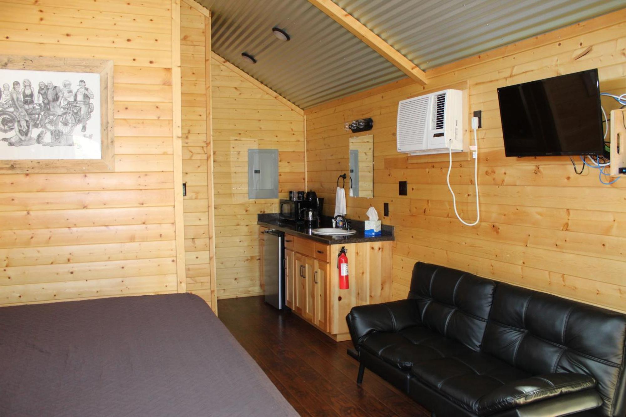 Al'S Hideaway Cabin And Rv Space, Llc Pipe Creek Exterior photo